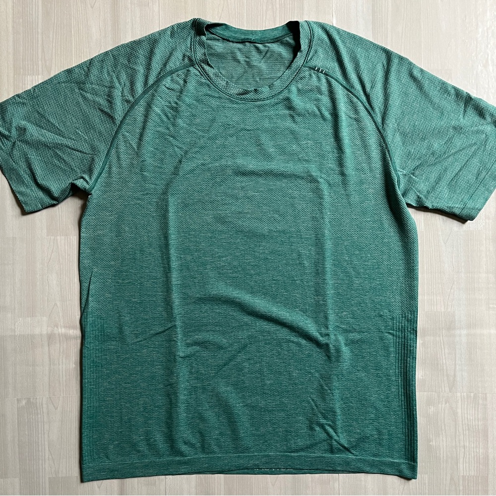 Lululemon Shirt Mens Large Green Short Sleeve Lightweight Live In Practice